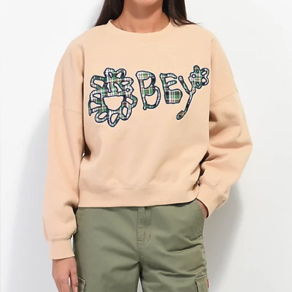 Obey Nana Beige Cropped Oversize Plaid Graphic Appliqué Sweatshirt size M